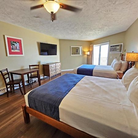 Pointes North Beachfront Resort Hotel Traverse City Eksteriør billede