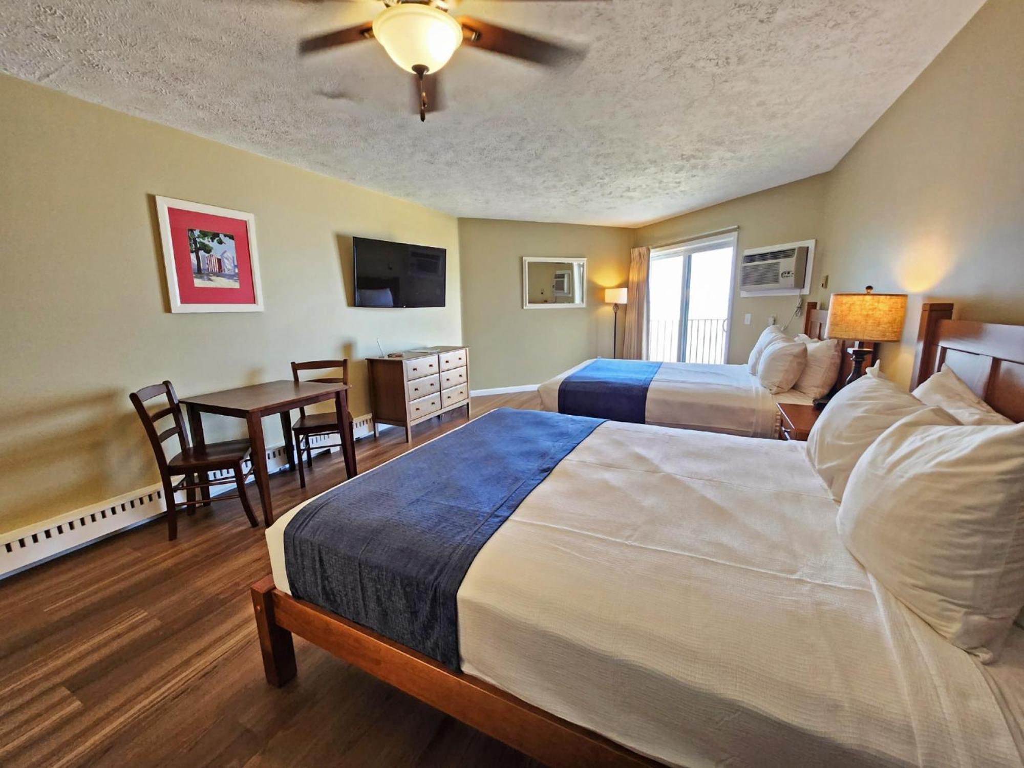 Pointes North Beachfront Resort Hotel Traverse City Eksteriør billede